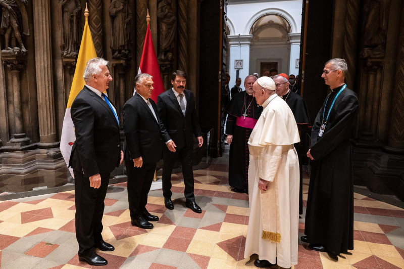 Ferenc pápa találkozója Áder Jánossal, Orbán Viktorral és